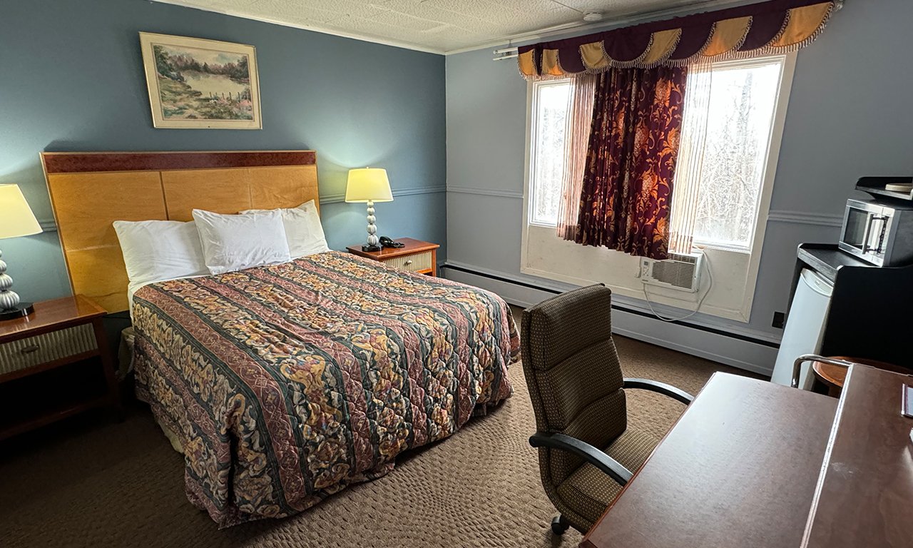 room-img